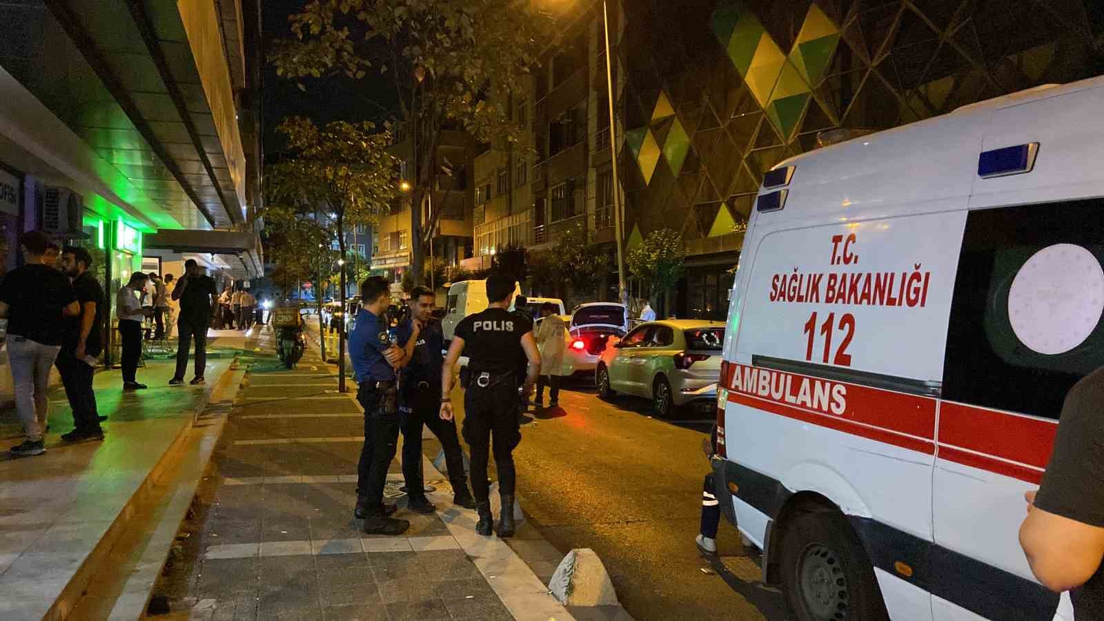 Kağıthane’de Filistinli iş adamına susturuculu silahla suikast: 1 ölü, 1’i ağır 2 yaralı