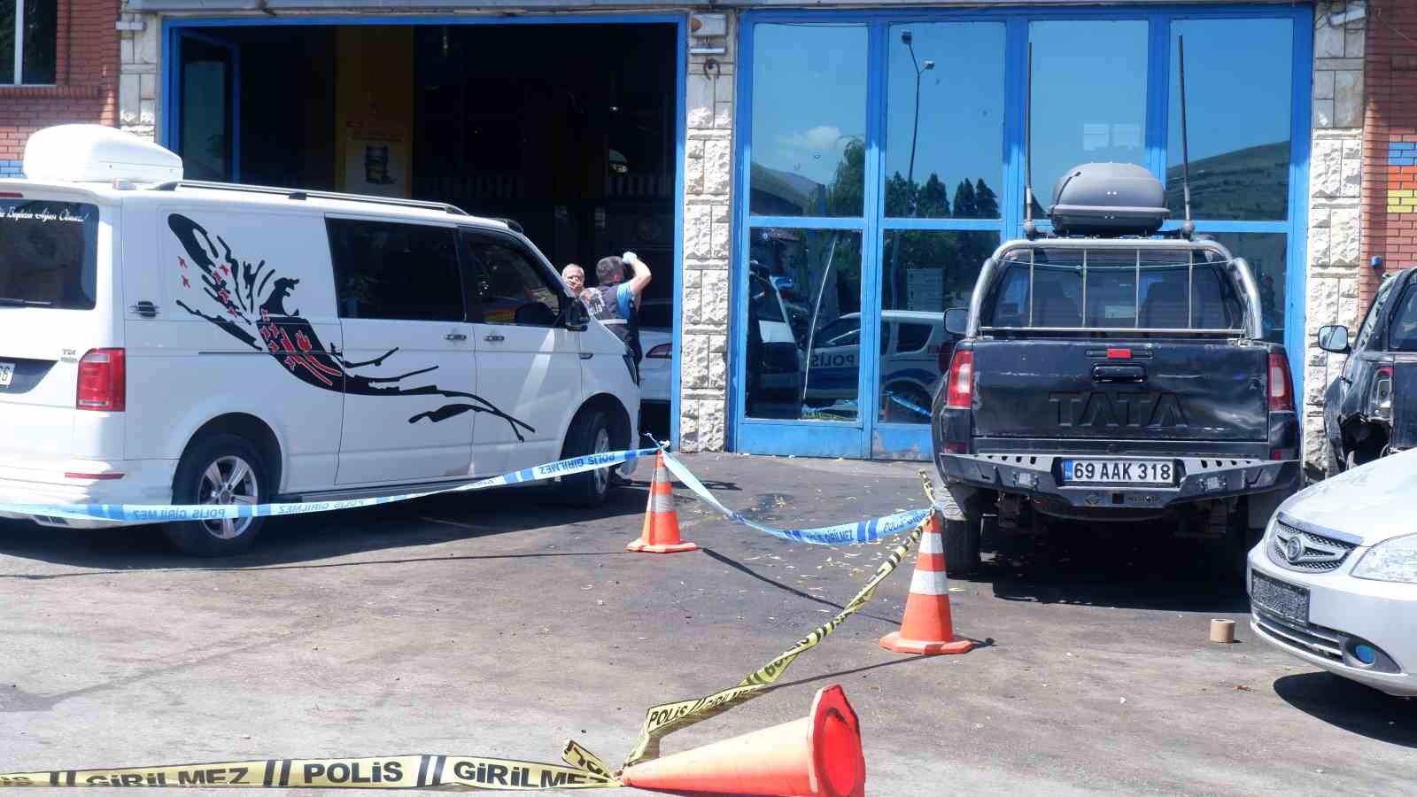 Erzurum’da iş yerine kurşun yağmuru