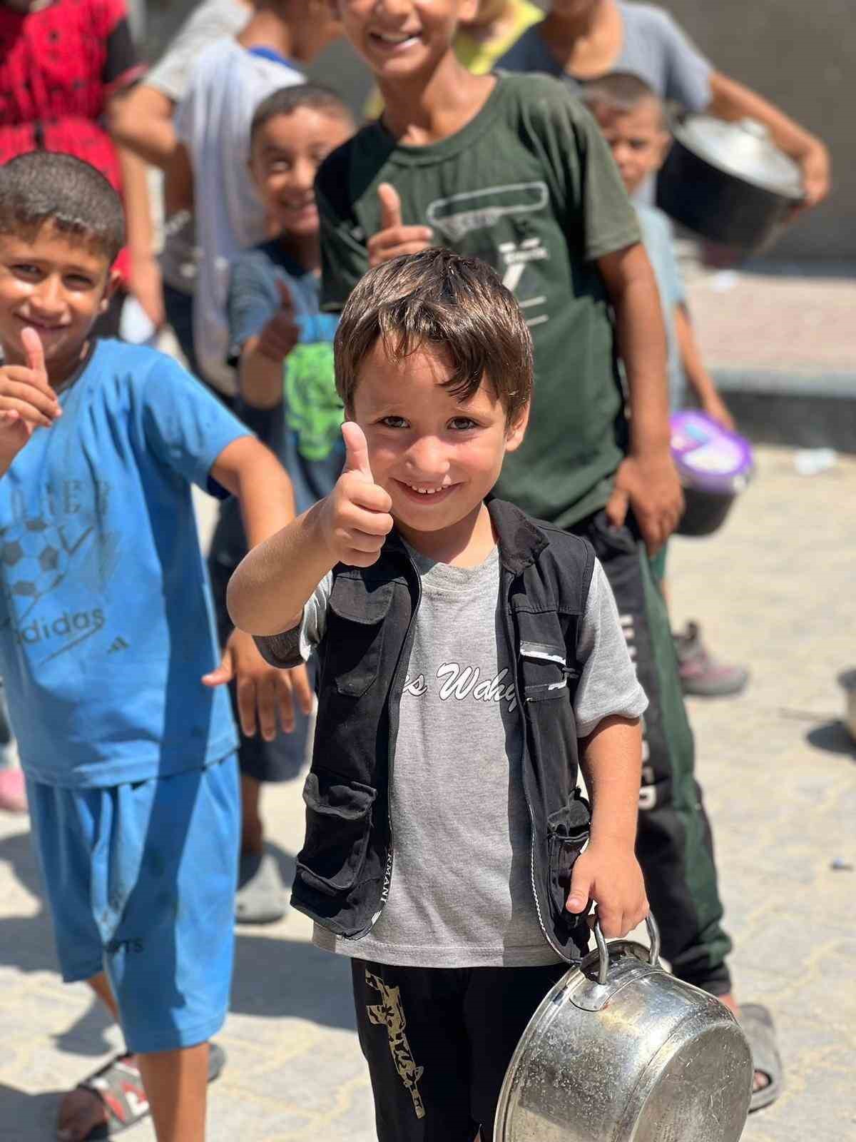 Gazze’ye insani yardım eli