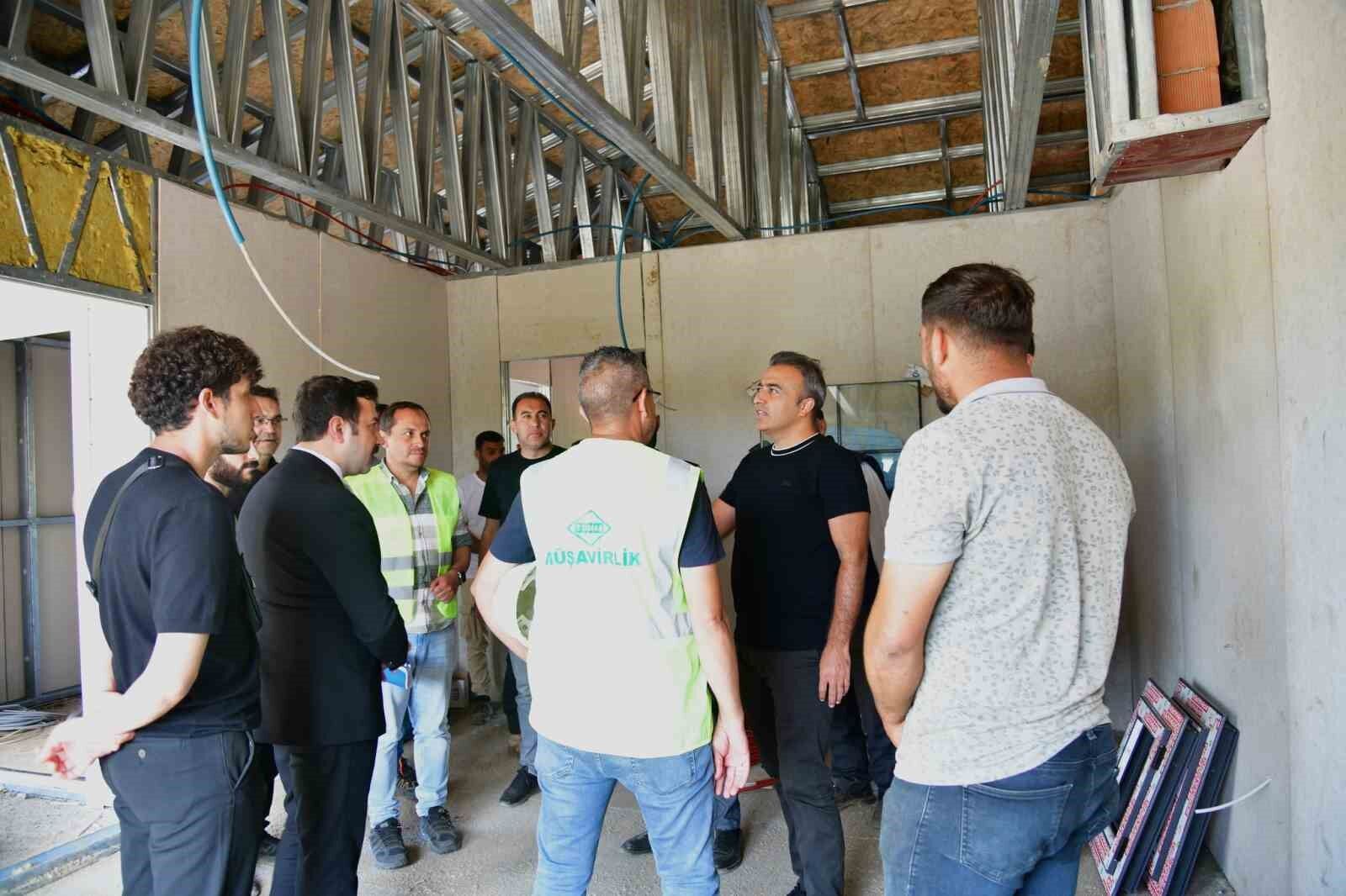 Ardahan’da deprem konutları ’büyük bir hızla’ inşa ediliyor