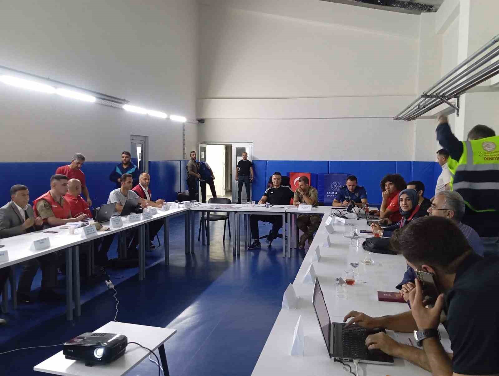 Muş’ta gerçeği aratmayan deprem tatbikatı