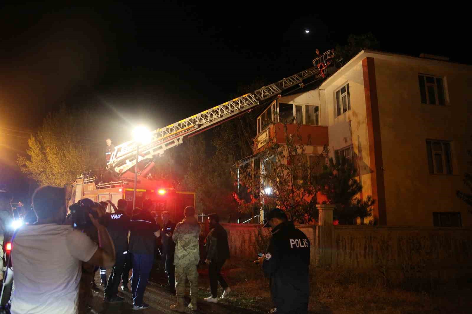 Muş’ta gerçeği aratmayan deprem tatbikatı