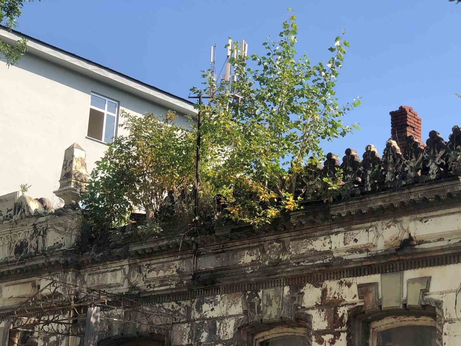 Kars’ta tarihi bina koruma altına alınmayı bekliyor