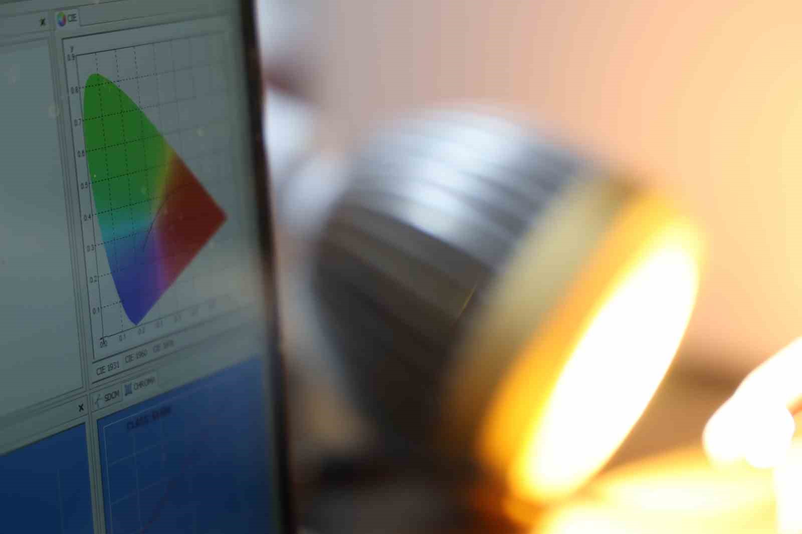 Türk bilim adamı, güneş ışığına ihtiyaç duymayan tarım cihazı geliştirdi