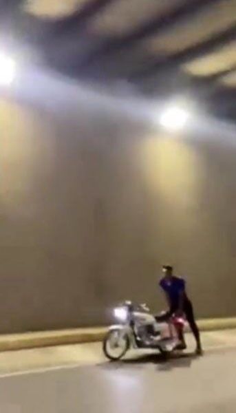 Şanlıurfa’da motosikletiyle akrobatik hareketler yapan sürücüye ceza