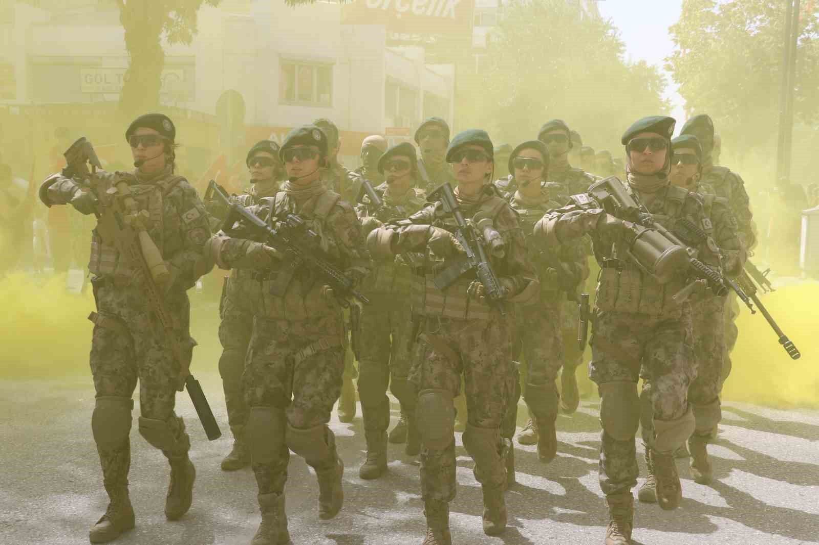 Van’da 30 Ağustos Zafer Bayramı kutlandı