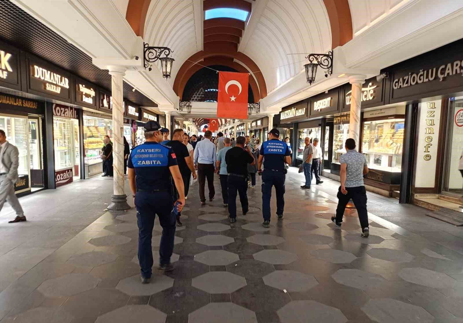 Zabıta ekiplerinden kaldırım ve yol işgallerine denetim