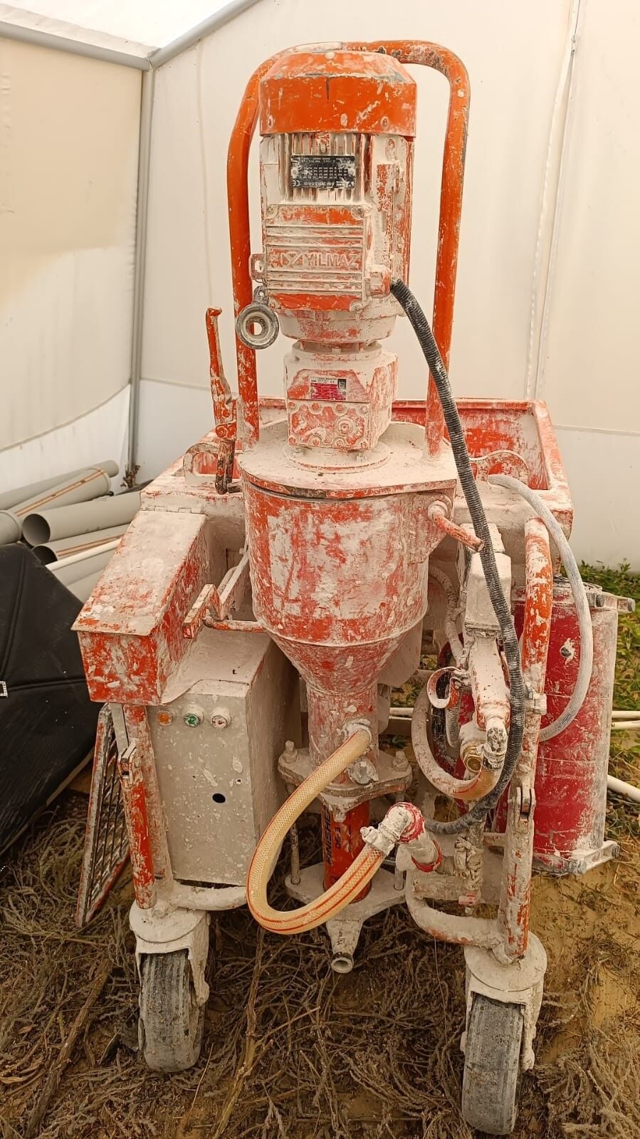 İnşaat malzemesi hırsızları yakalandı