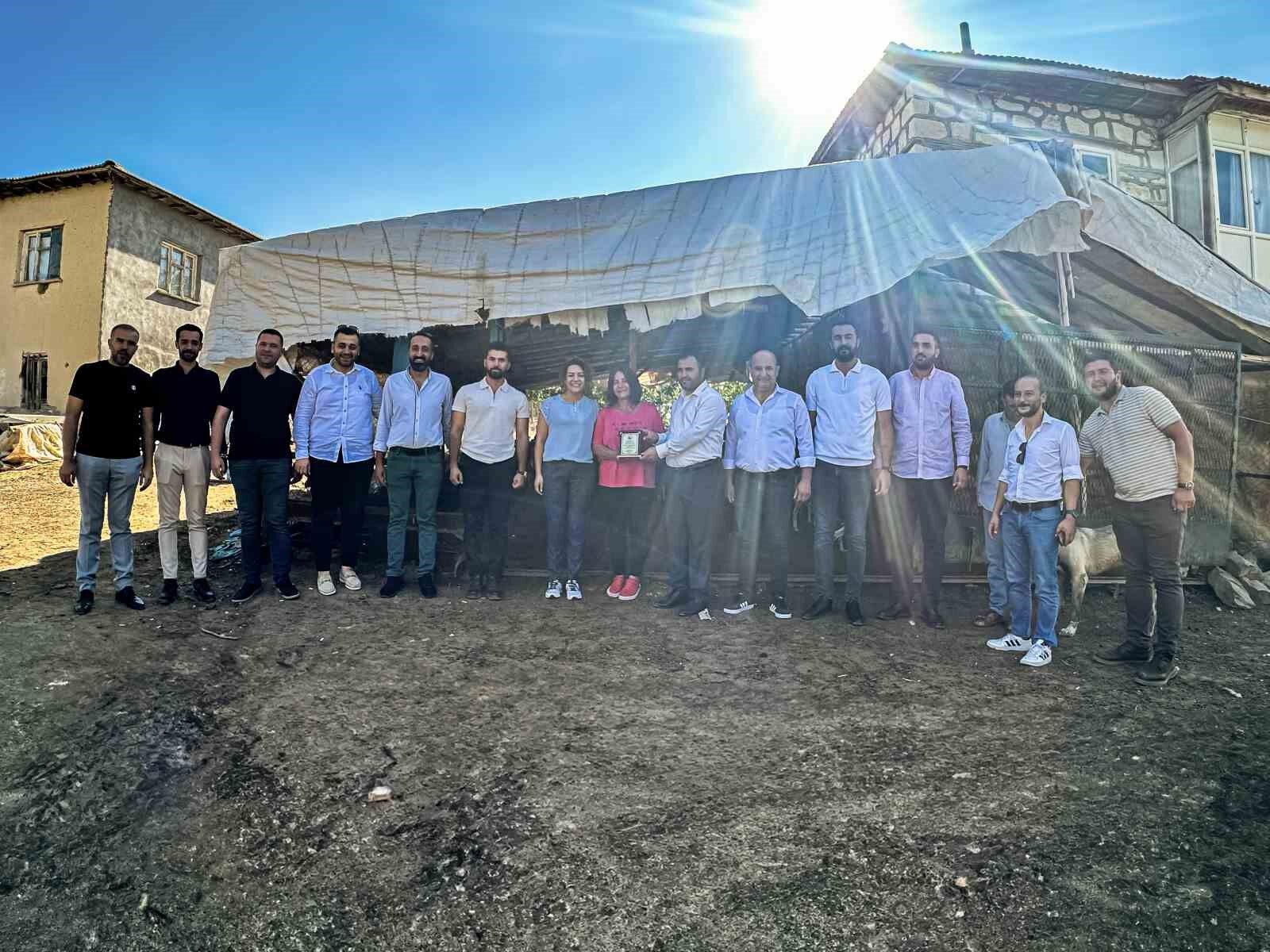 10 koyunla başladı 2 bin koyun yetiştirdi