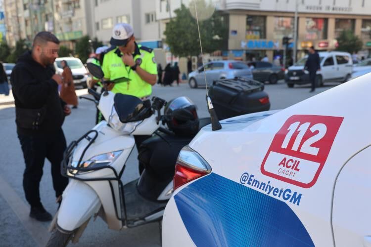Kurallara uymayan motosiklet sürücülerine ceza yağdı