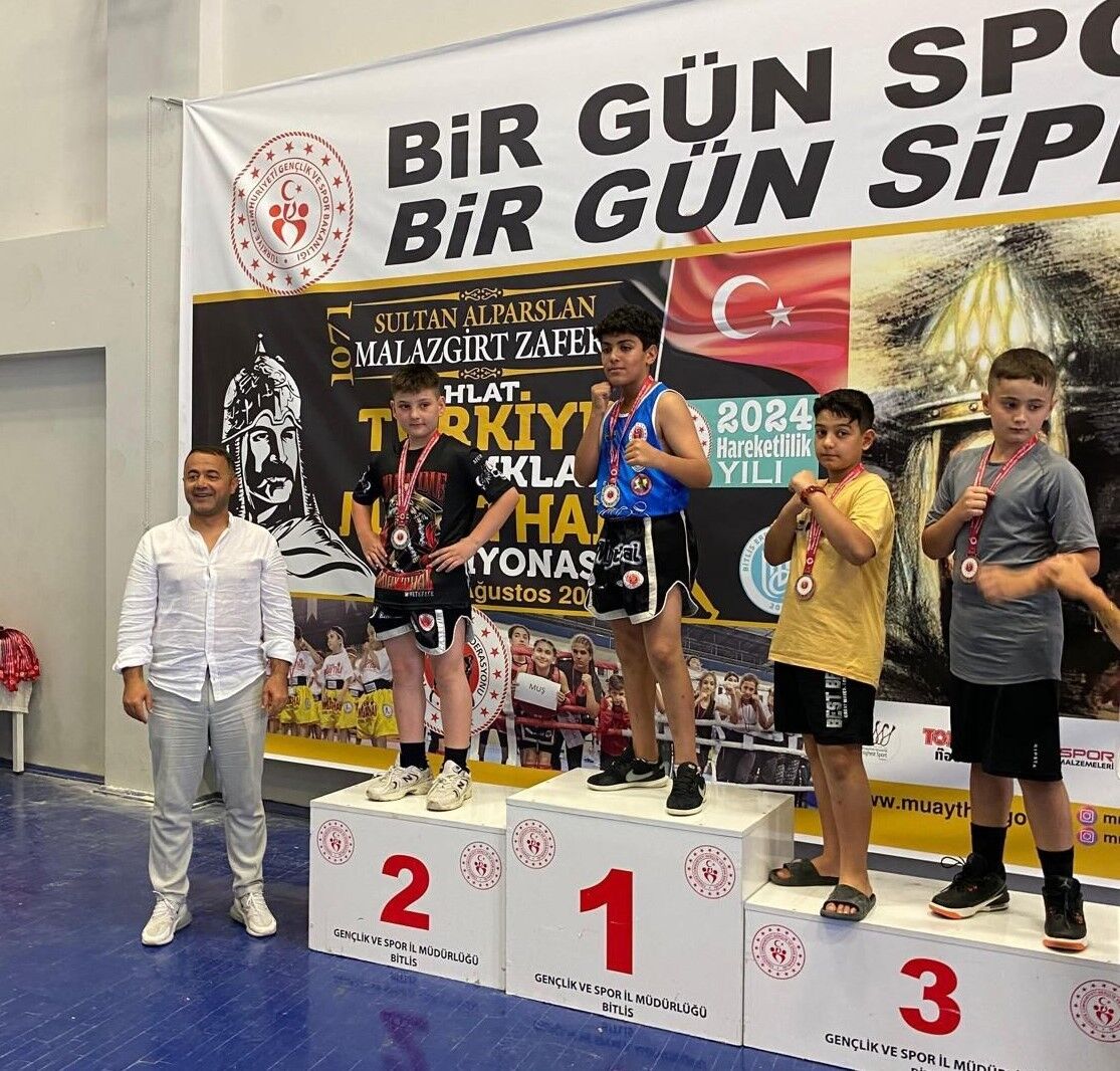 Başkaleli Muhammed Bekir dünya şampiyonluğu için ter döküyor