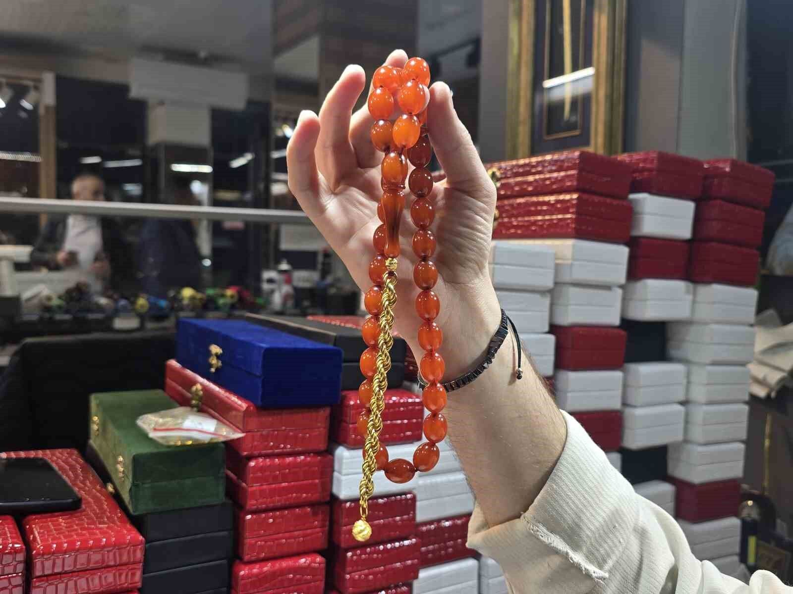 Osmanlıdan kalma 200 yıllık tespihin fiyatı dudak uçuklatıyor: Tam 330 bin lira