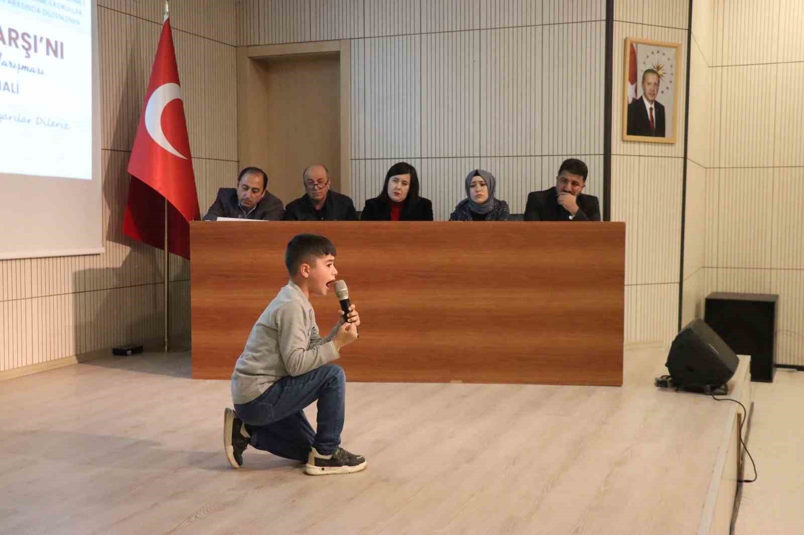 İstiklal Marşı’nı en iyi okumak için yarıştılar