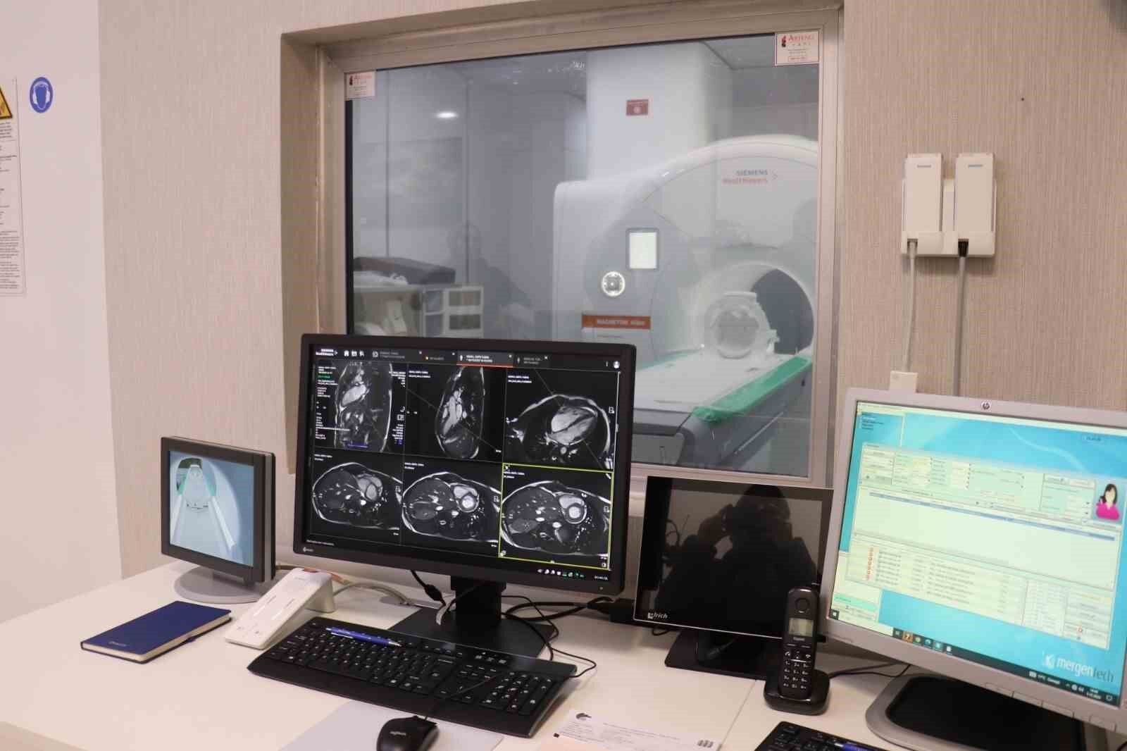 Yapay zeka destekli MR cihazı hizmete girdi