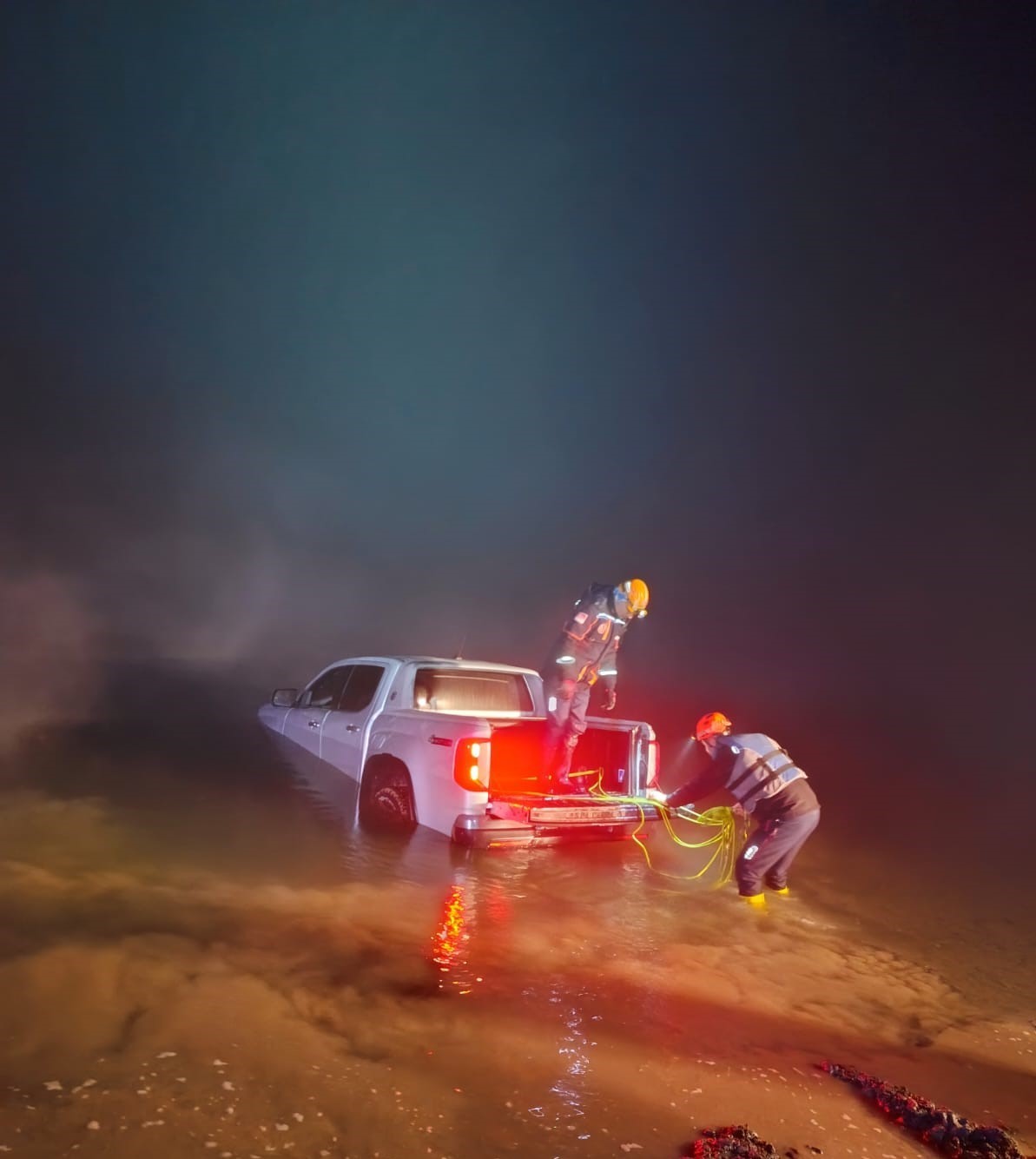 Soğuk suya dalınca ayıldı