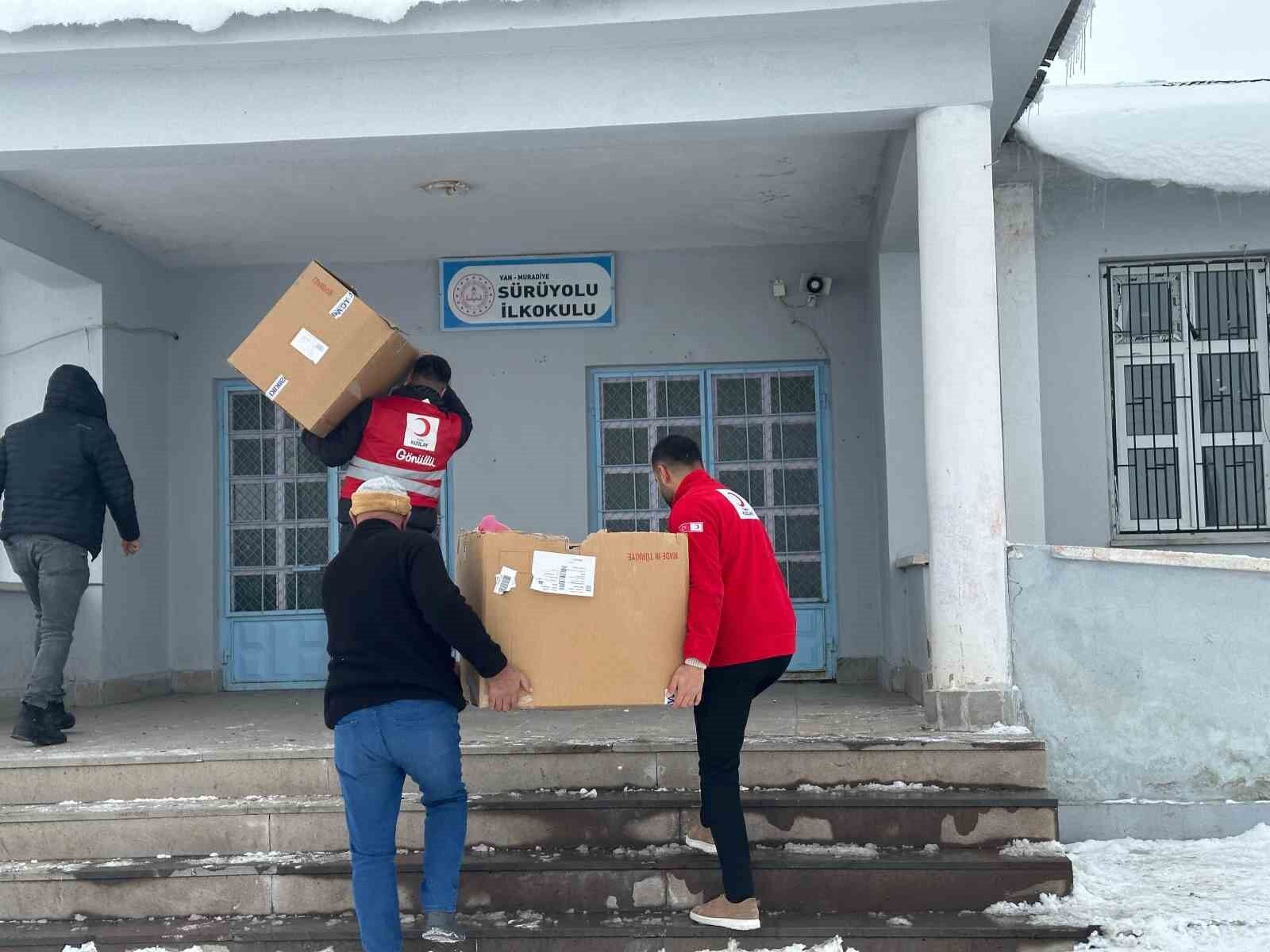 Kızılay’dan ihtiyaç sahibi ailelere destek