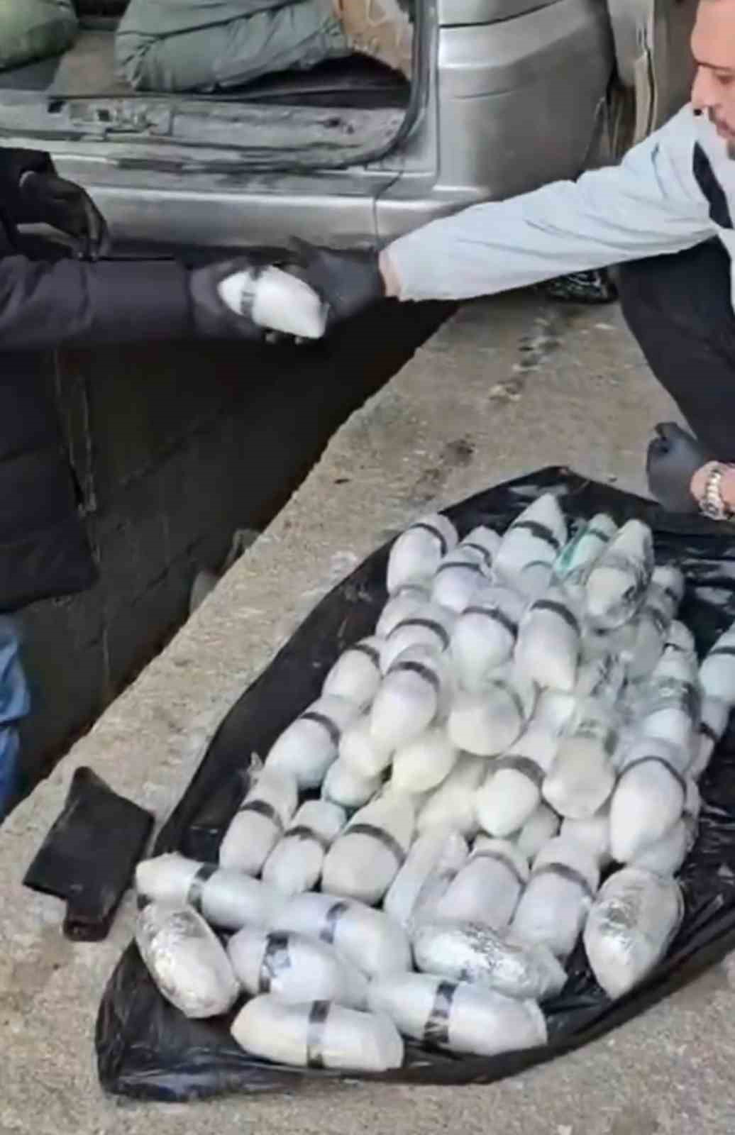 Hakkari’de 42 kilogram metamfetamin ele geçirildi