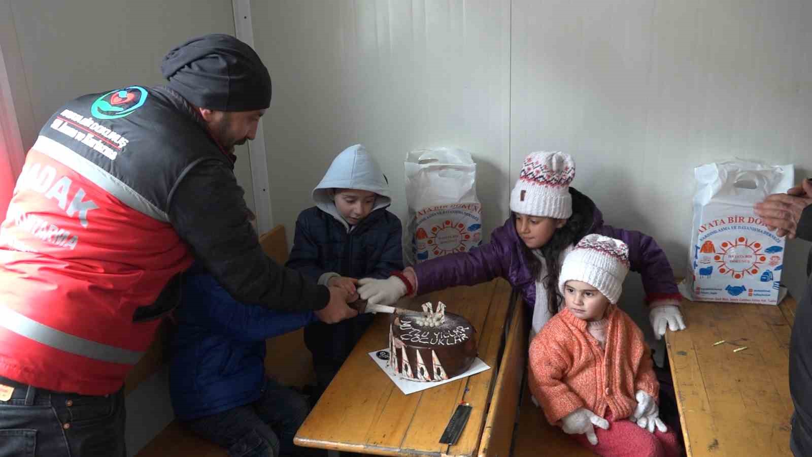 4 öğrencili mezraya konteyner sınıf