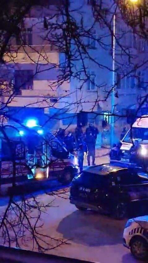 Elazığ’da bıçaklı kavga güvenlik kamerasına yansıdı