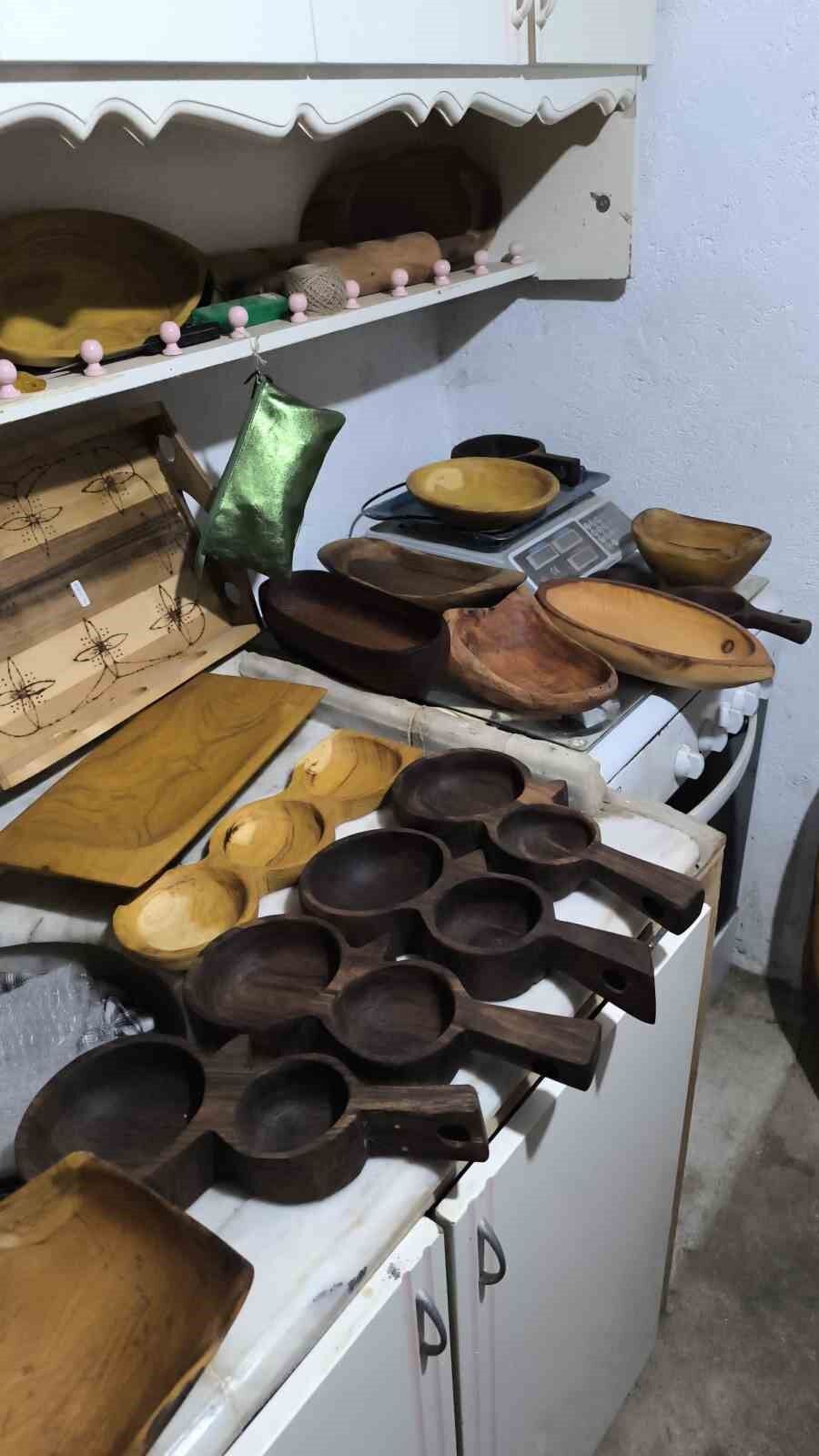 Ahşap oyma sanatını yaşatıyor