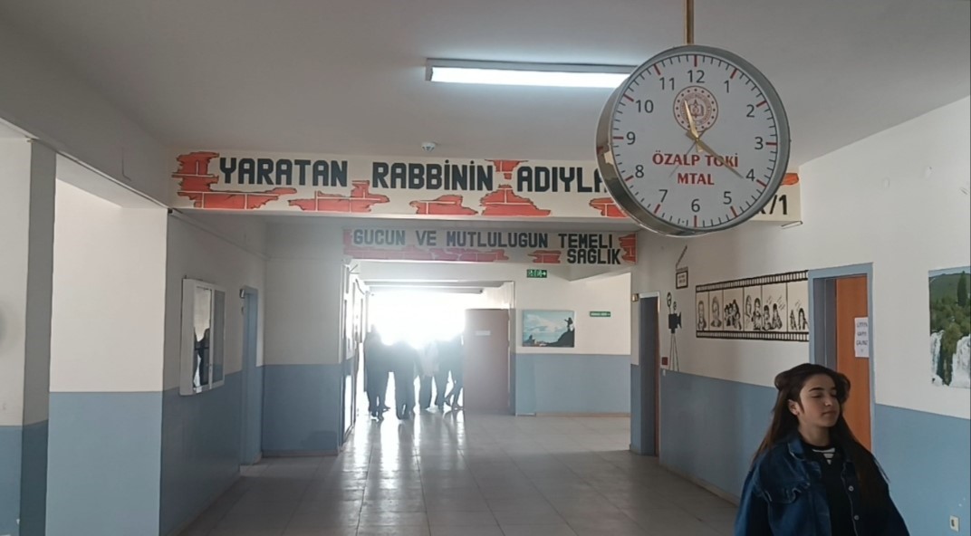 Özalp ilçesinde zilsiz okul uygulaması başladı