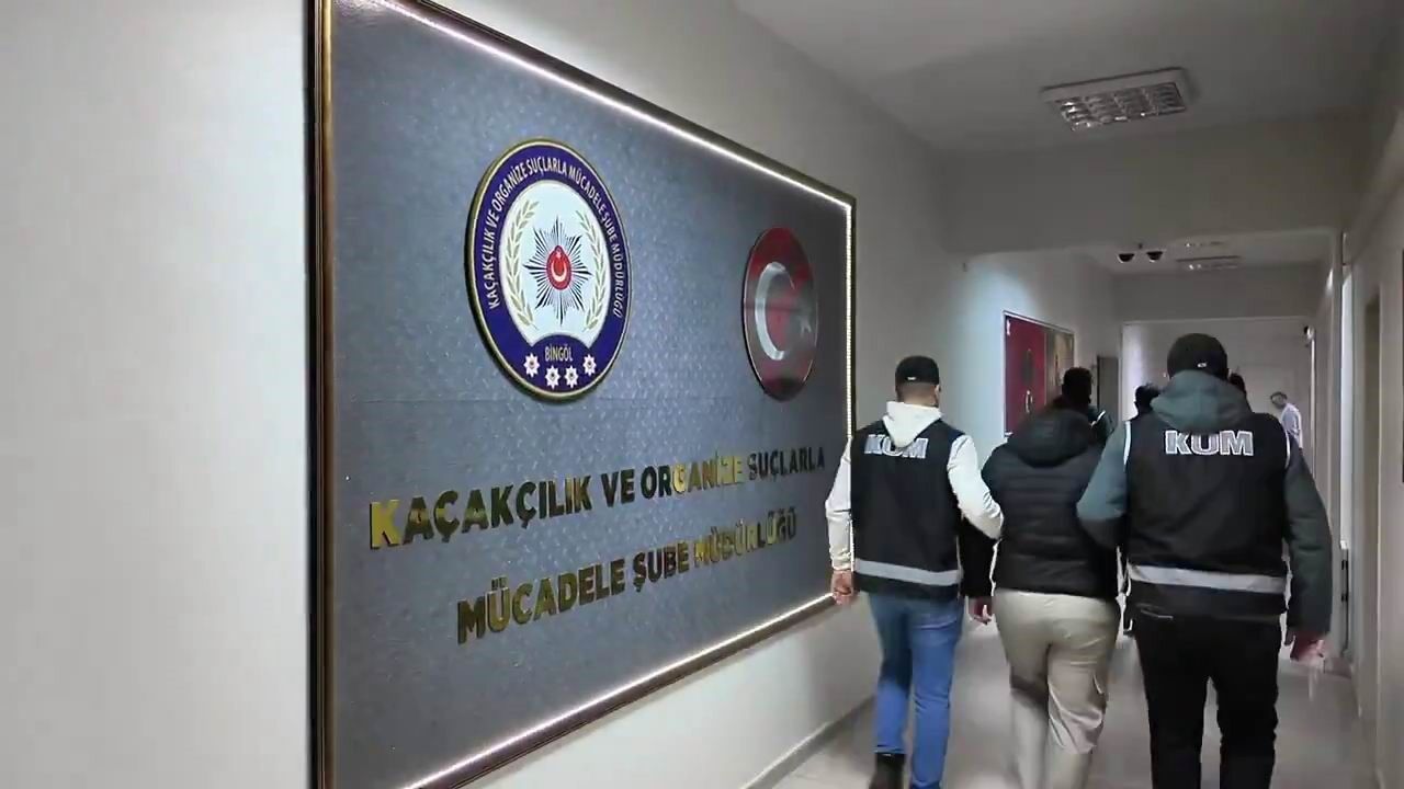 Bingöl’de ruhsatsız silah operasyonu: 4 şüpheli tutuklandı