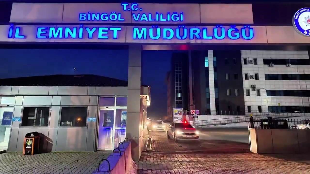 Bingöl’de ruhsatsız silah operasyonu: 4 şüpheli tutuklandı