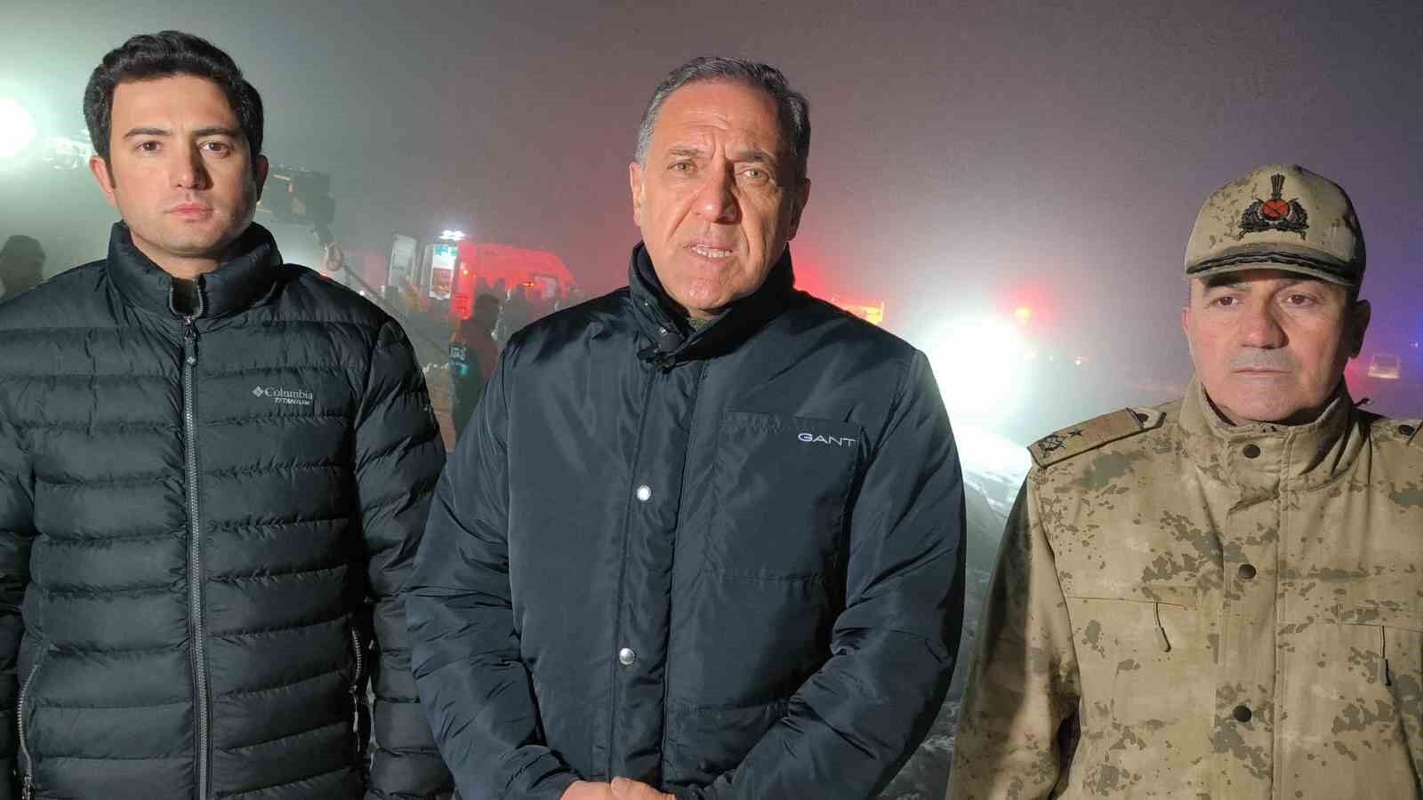 Bingöl’de yolcu otobüsü devrildi: 4 ölü, 32 yaralı