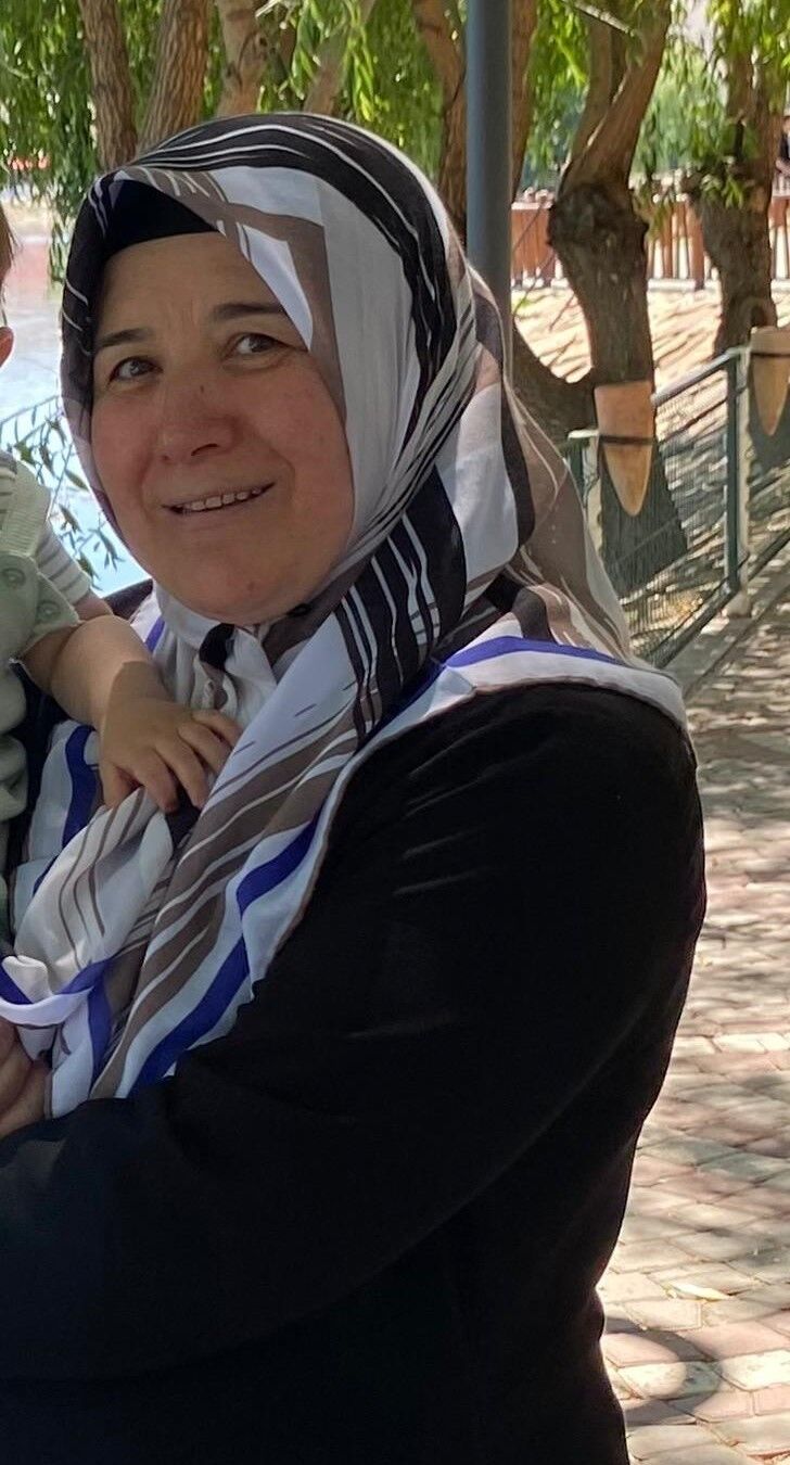 Fabrika yangınında annesi vefat eden kadın, tüm şüphelilerin dışarıda olmasına tepki gösterdi