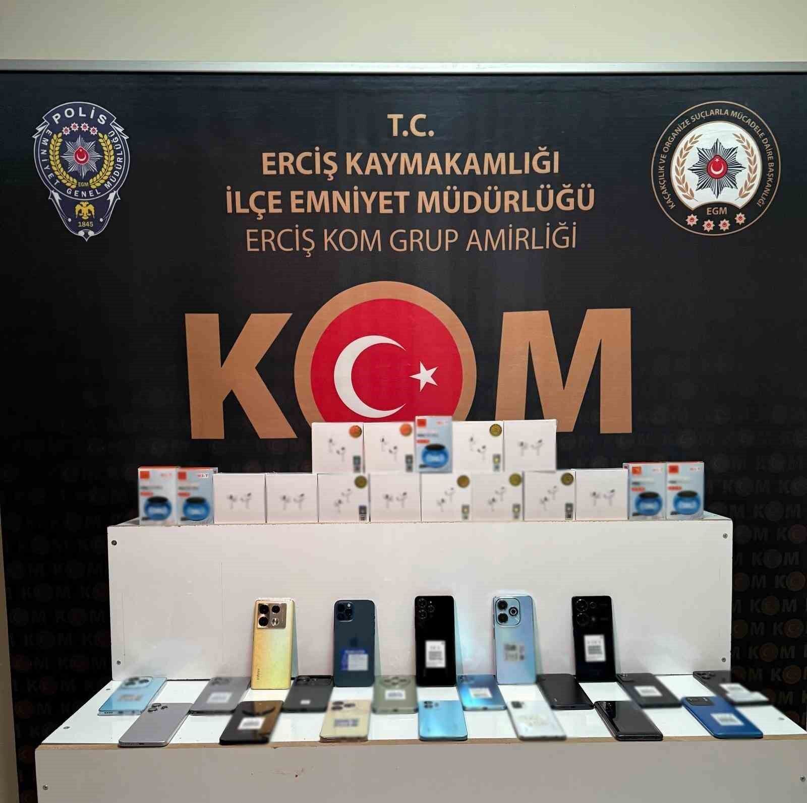 Van’da gümrük kaçakçılığı operasyonu