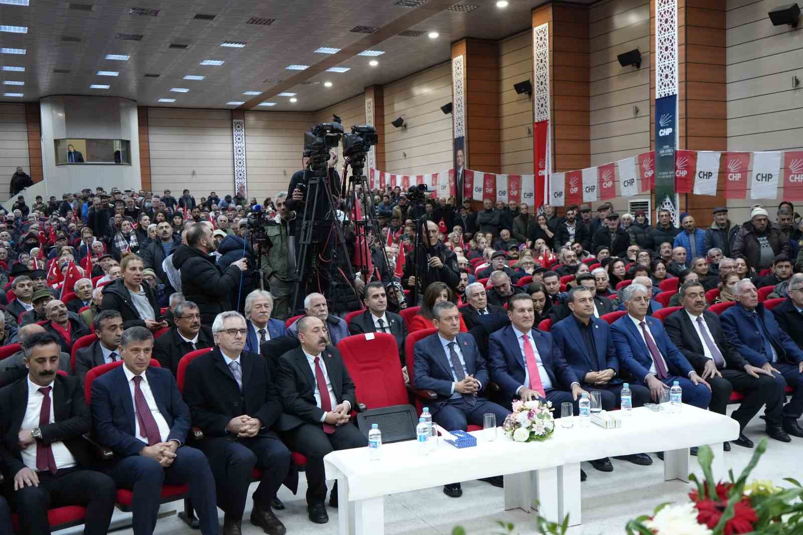 CHP Genel Başkanı Özel: