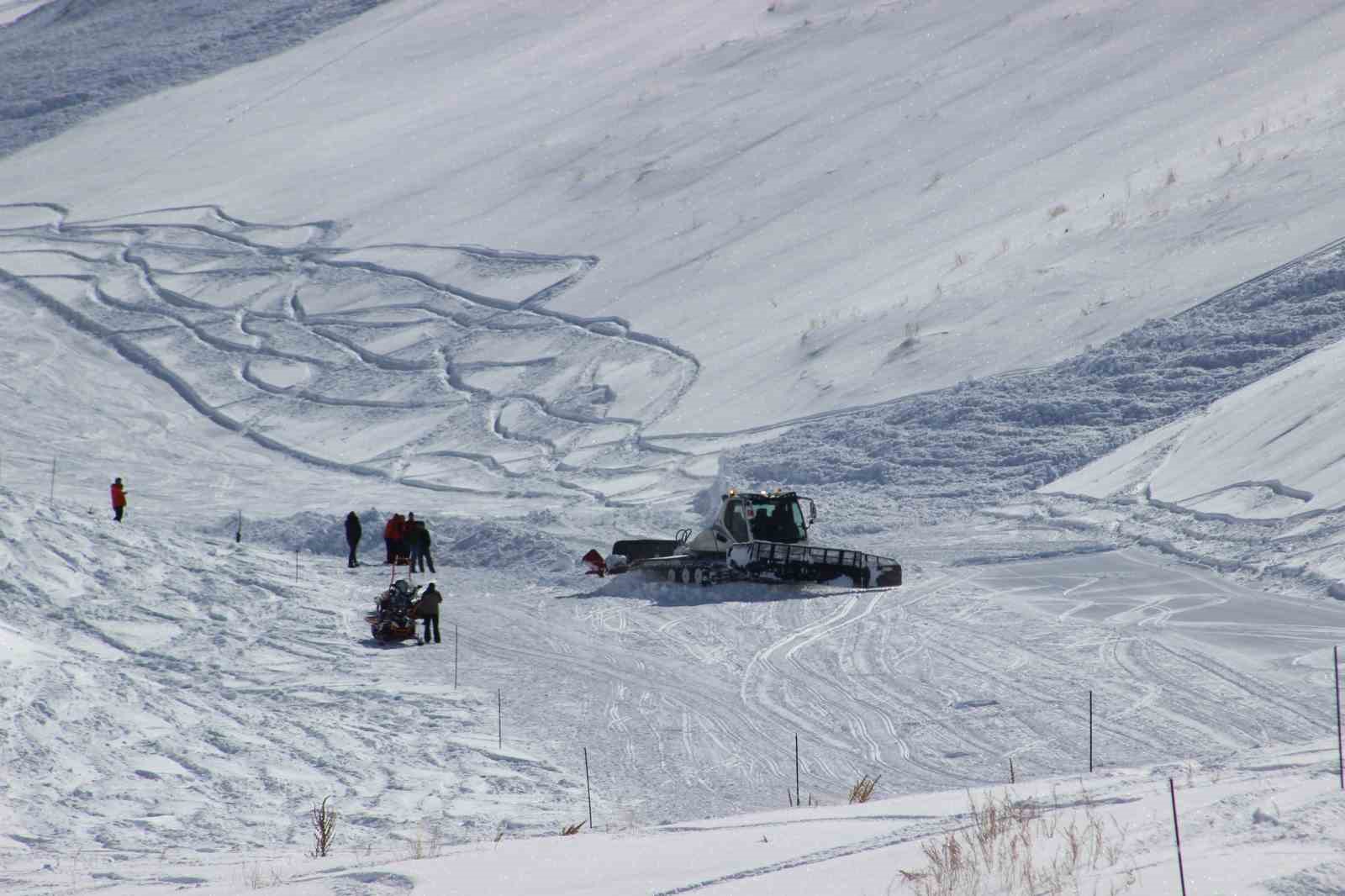 Palandöken’de çığ