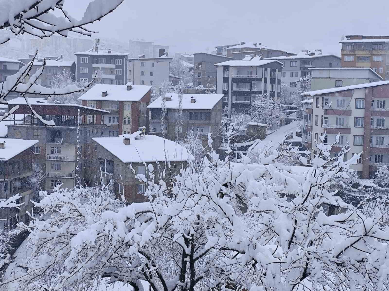 Hakkari’de kartpostallık görüntüler