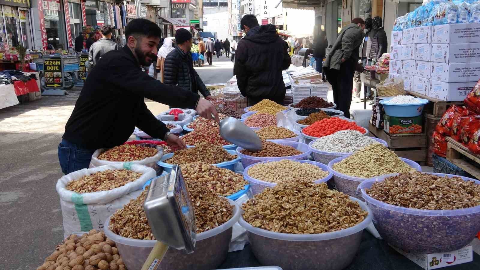 Van’da bayram öncesi alışveriş yoğunluğu