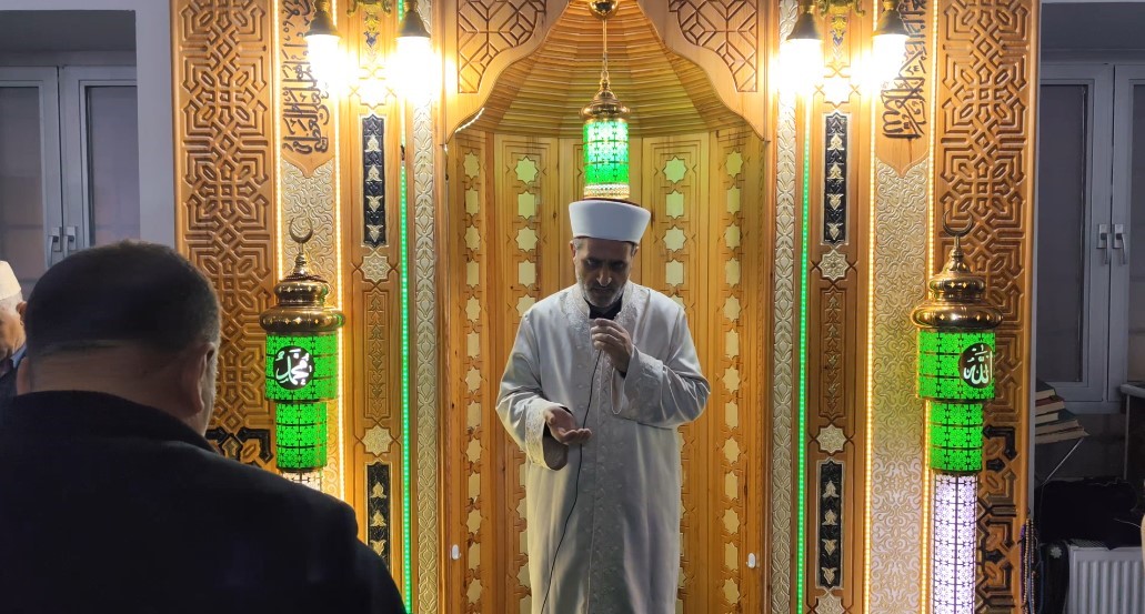 Erciş’te Kadir Gecesi dualarla idrak edildi