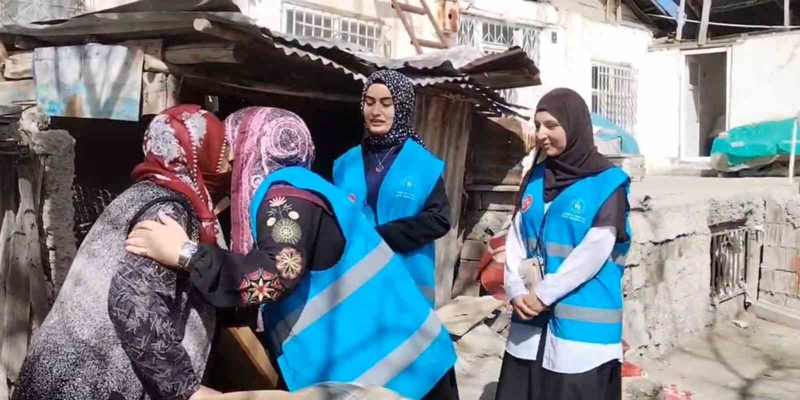 Üniversiteli öğrencilerden 