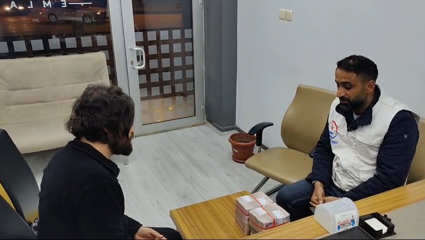 Gazze için dairesini satıp bağışladı