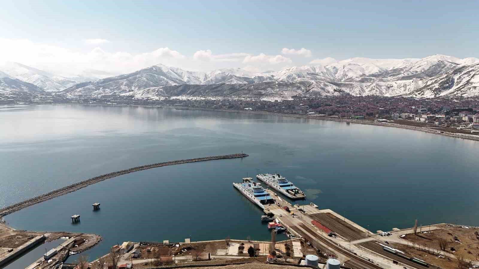 Türkiye’nin en büyük ikiz feribotlarının taşımacılıktaki büyük rolü