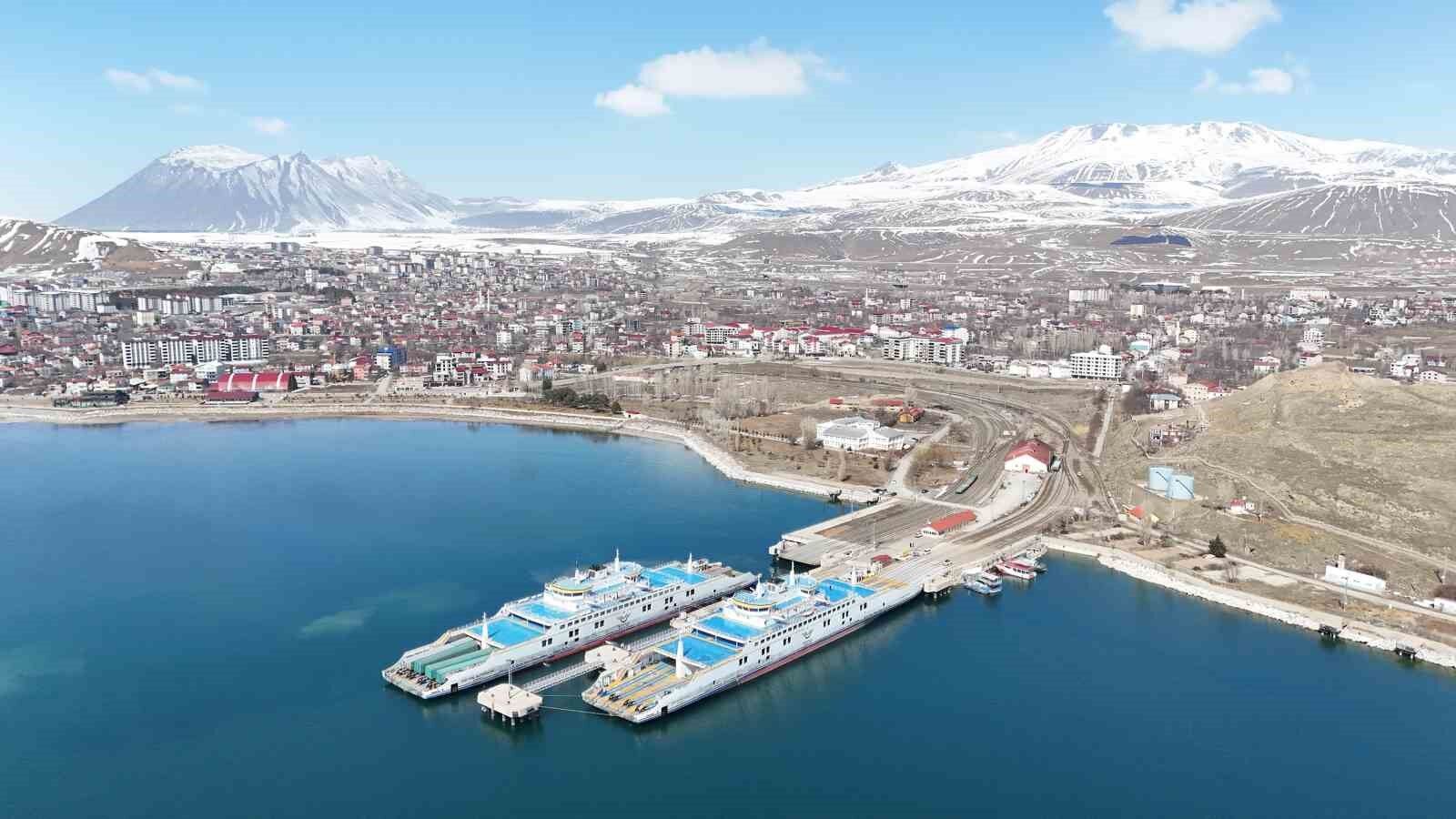 Türkiye’nin en büyük ikiz feribotlarının taşımacılıktaki büyük rolü