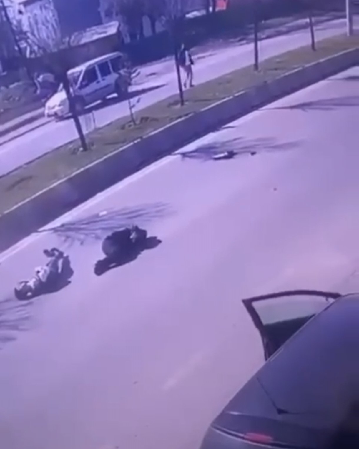 Feci kaza kamerada... Muş’ta yaşanan motosiklet kazasında 3 kişi yaralandı