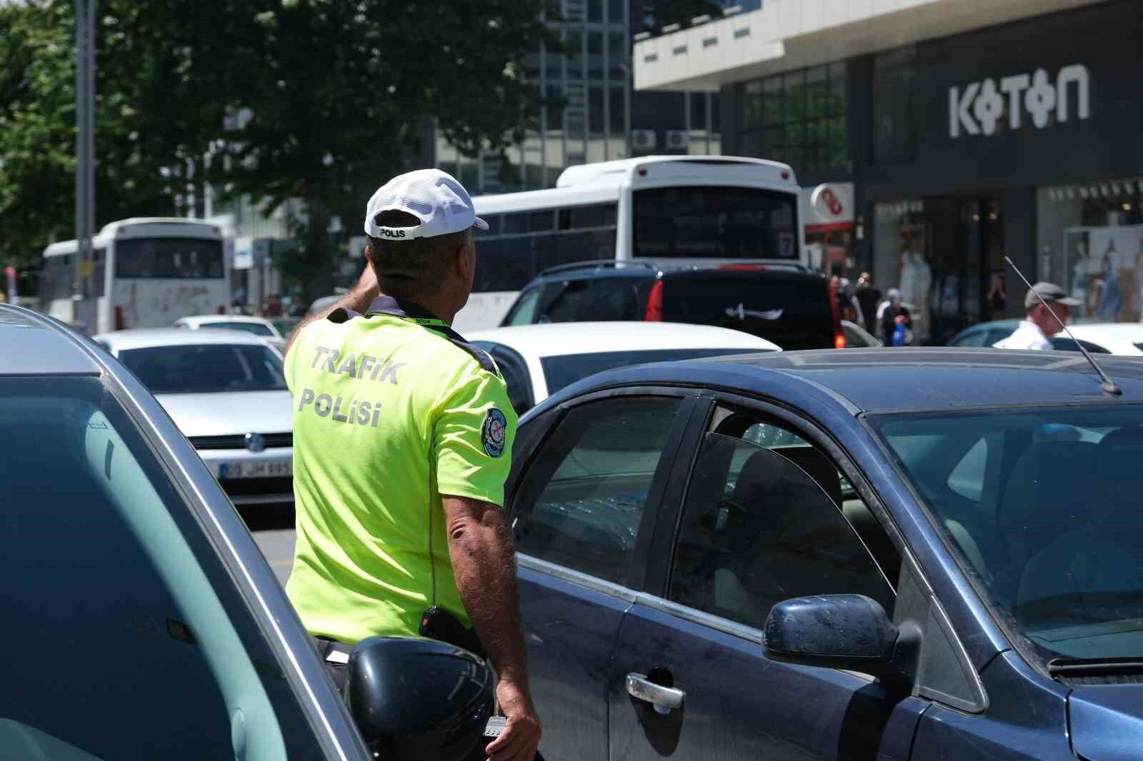 Erzincan’da bayram yoğunluğu tatilcilerin de akınıyla iki katına çıktı