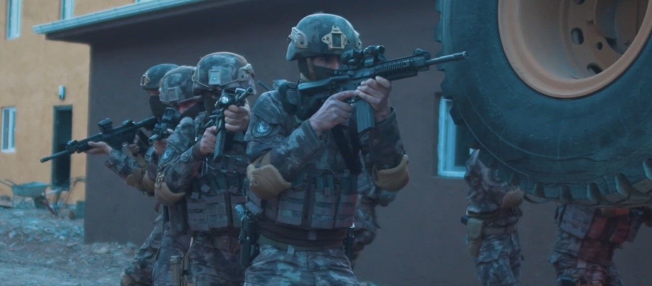 Emniyet’ten Polis Özel Harekâtın 42. kuruluş yıl dönümüne özel video