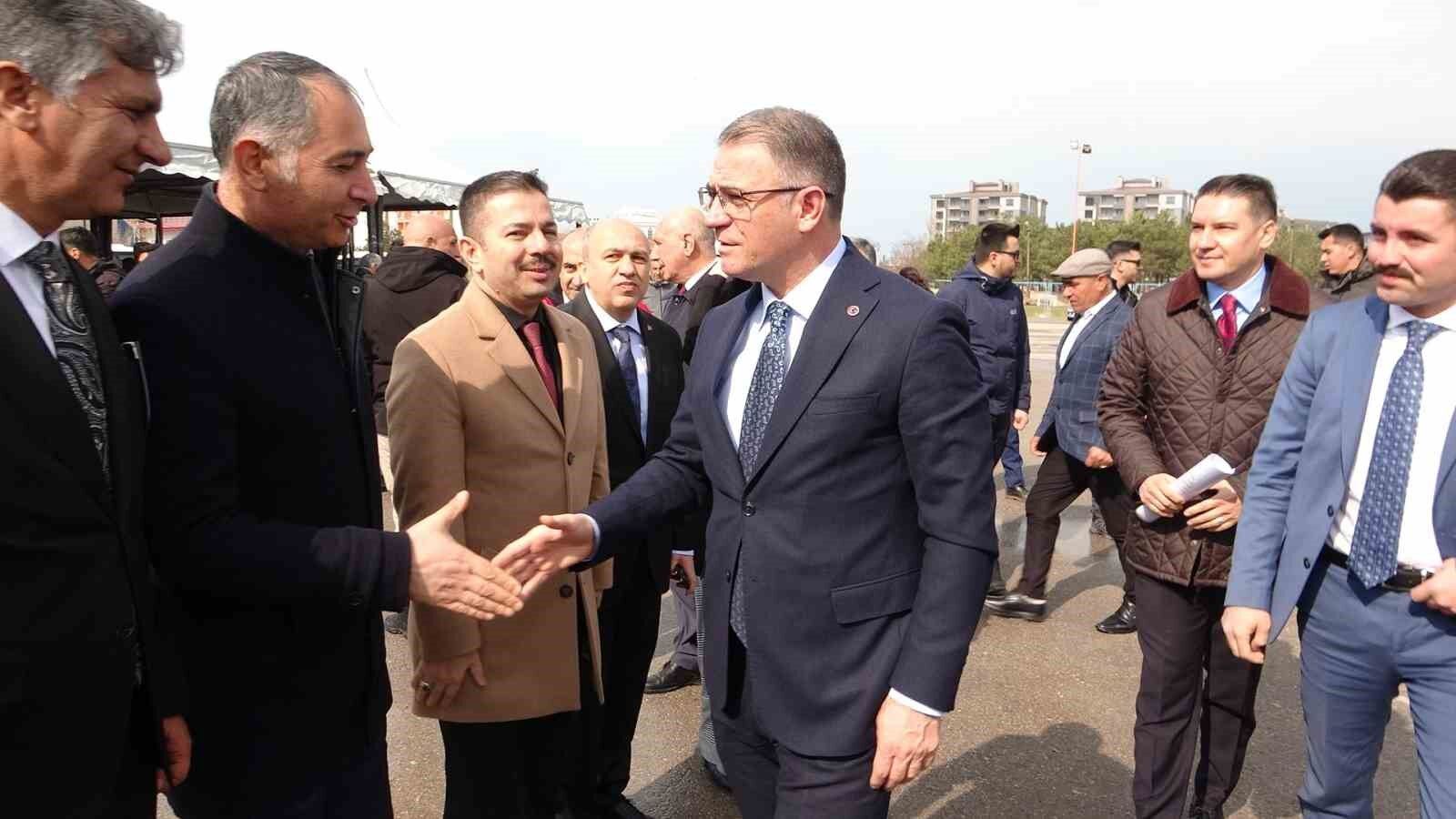 Van’da 640 bin adet fidan dağıtıldı