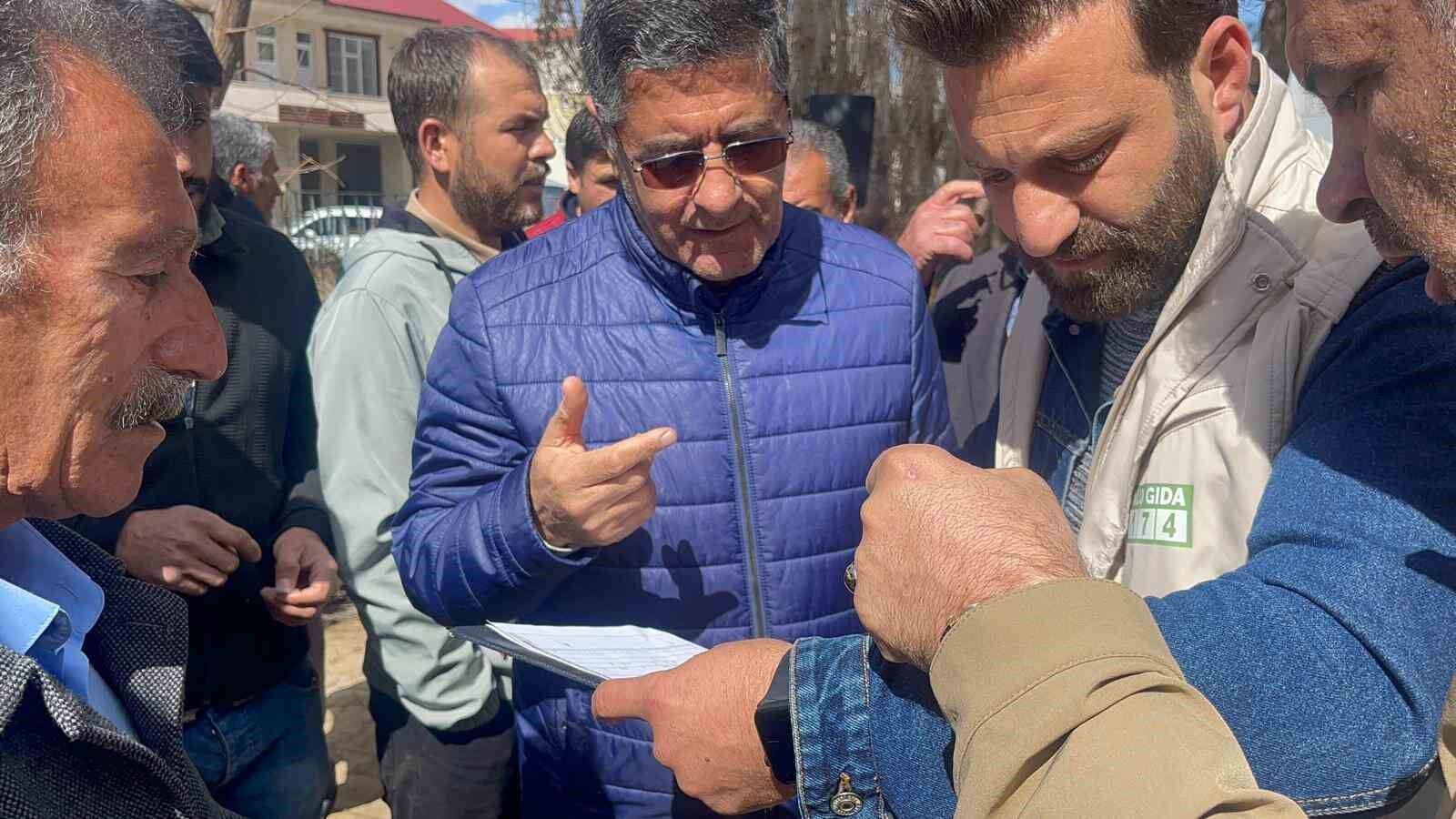 Van’ın Muradiye ilçesinde 40 bin fidan dağıtımı yapıldı