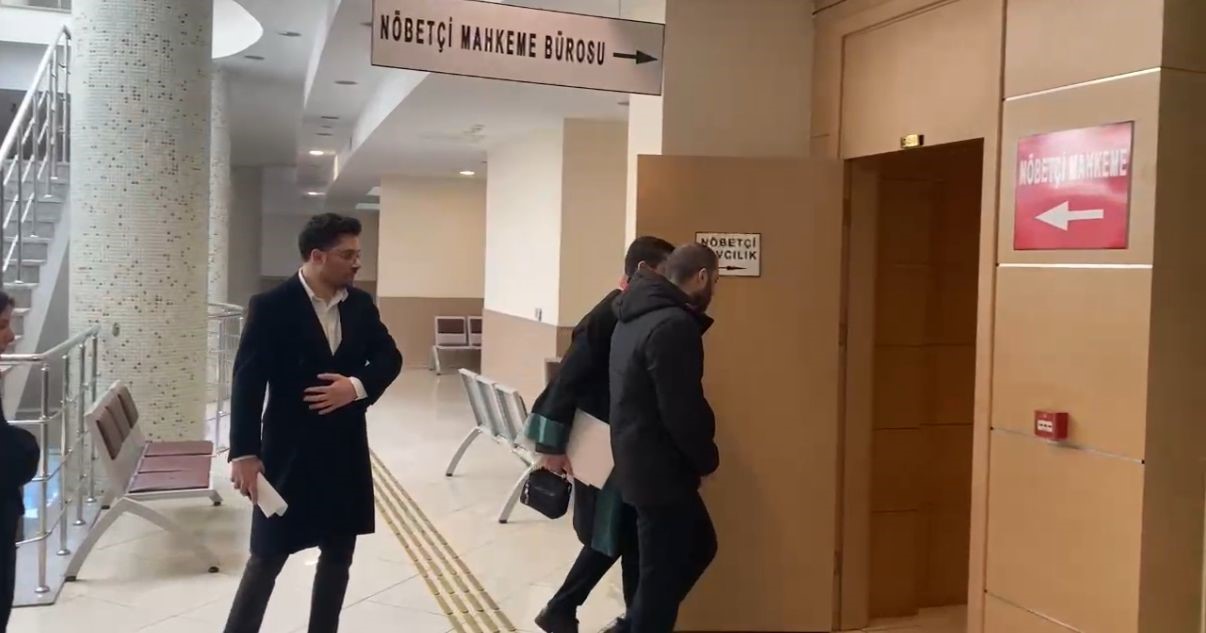 - Babasına şiddet uyguladığı anları sosyal medyadan paylaşan rapçi ‘Sansar Salvo’ tutuklandı