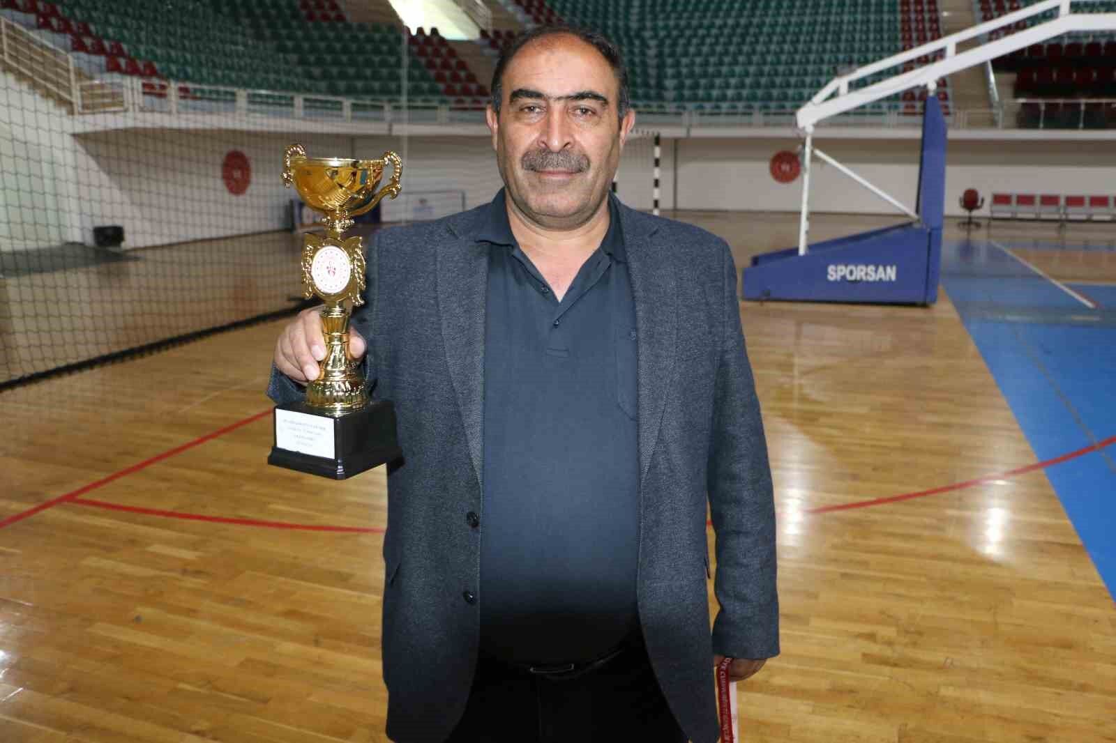 Diyarbakır’da satranç turnuvasında toplam 160 bin TL ödül dağıtıldı