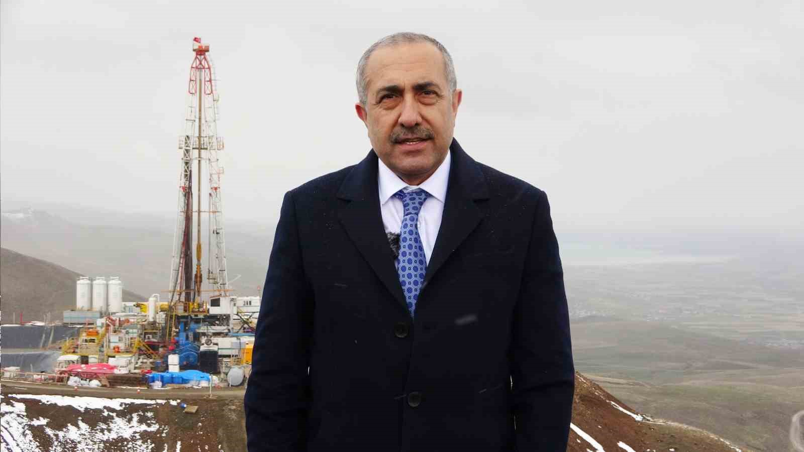 Van’da petrol arayışı: 200 tonluk dev sondaj kulesi kuruldu