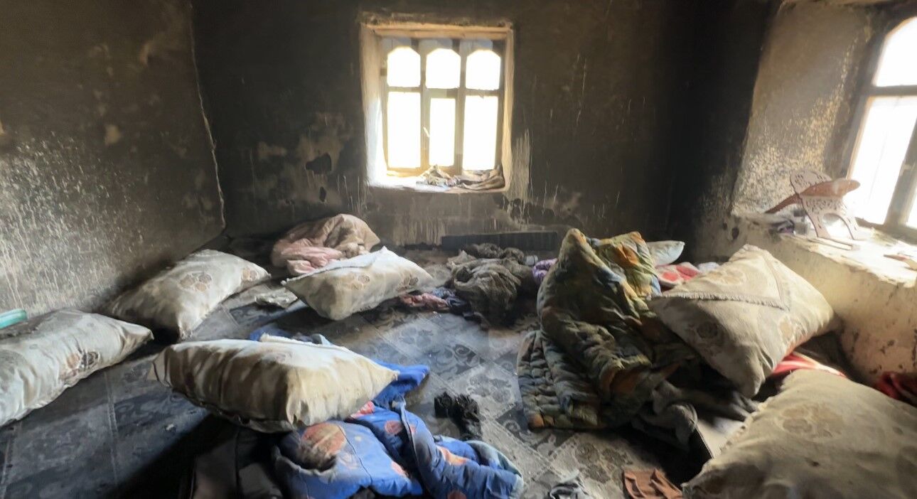 Yüksekova’da çıkan yangında bir ev küle döndü