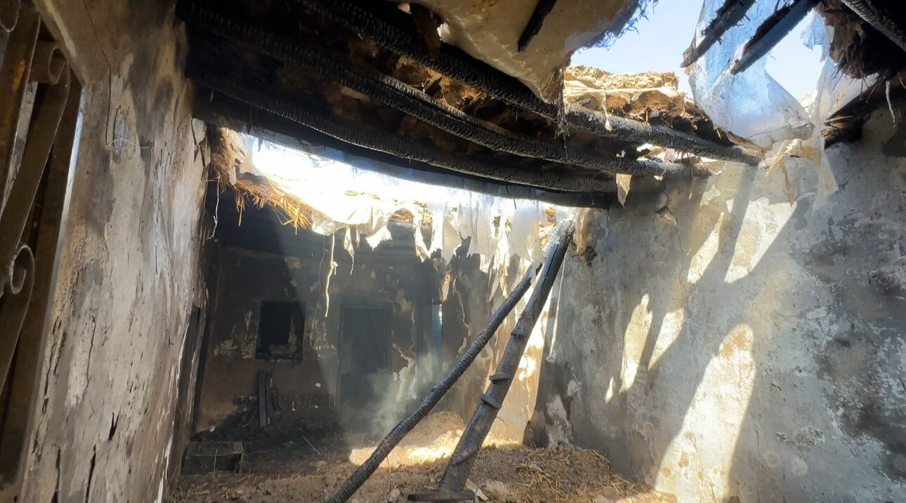Yüksekova’da çıkan yangında bir ev küle döndü
