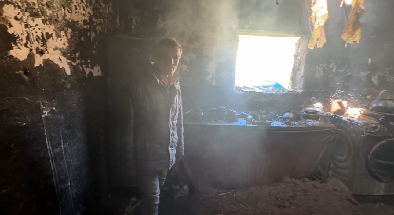 Yüksekova’da çıkan yangında bir ev küle döndü